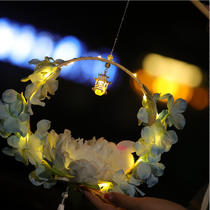 中秋節の新作蝶型花灯、お祭りの雰囲気を演出する光る手持ち写真撮影用アクセサリー、屋台卸売、国潮ランタン|undefined