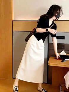 ���˸�֪����һ���׳������b�޺ÿ�Ư���ɼ����bȹ��Ů���¿�