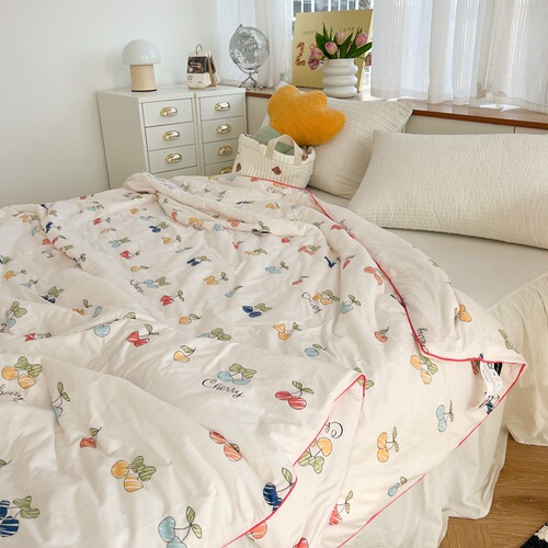 Soft and waxy knitted milk silk air conditioning quilt, cute, fresh, summer cooling quilt, soy fiber summer quilt, machine washable thin quilt