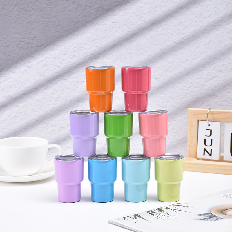 Minimalistischer 20-Unzen-Mini-Weinbecher aus doppelwandigem, isoliertem Edelstahl 304, tragbarer, hochwertiger Strohhalmbecher fürs Büro_voghion.com