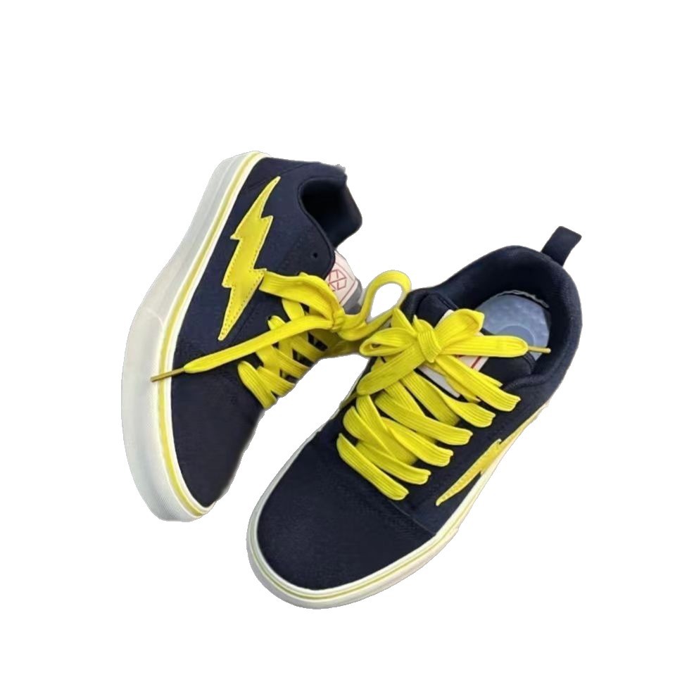 Zapatos de skate 2026 primavera nuevo estilo universal hombre y mujer tendencia casual estudiantes de nicho americano relámpago zapatillas deportivas parejas