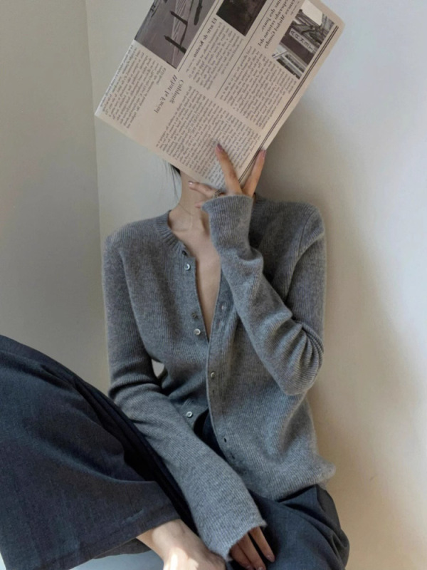 树莓粉色针织开衫外套女秋冬别致绝美内搭打底毛衣欧货高级感上衣|undefined