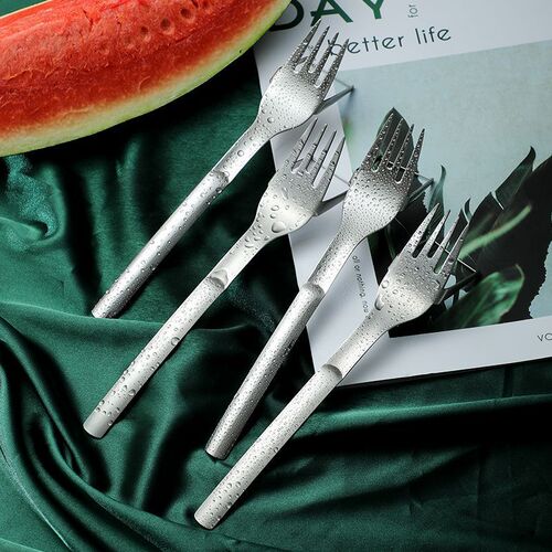 Watermelon Block Cutting Tool Watermelon Cutter Stainless Steel Fruit Cutter Creative Watermelon Fork Portable Multi-functional 