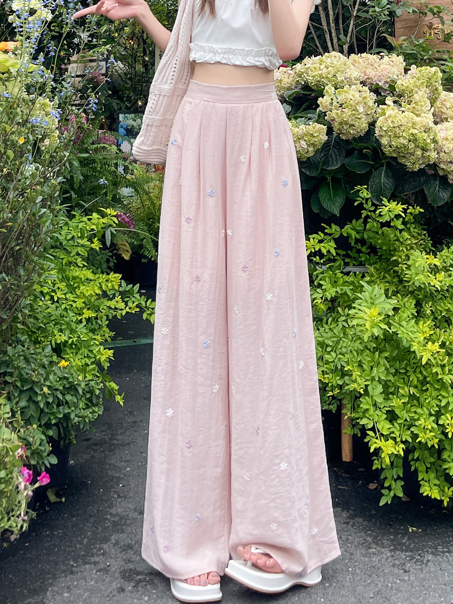 Quần culottes nữ ống rộng cạp cao vải linen phối sợi mát, dáng suông rủ nhẹ — Nhỏ màu hồng