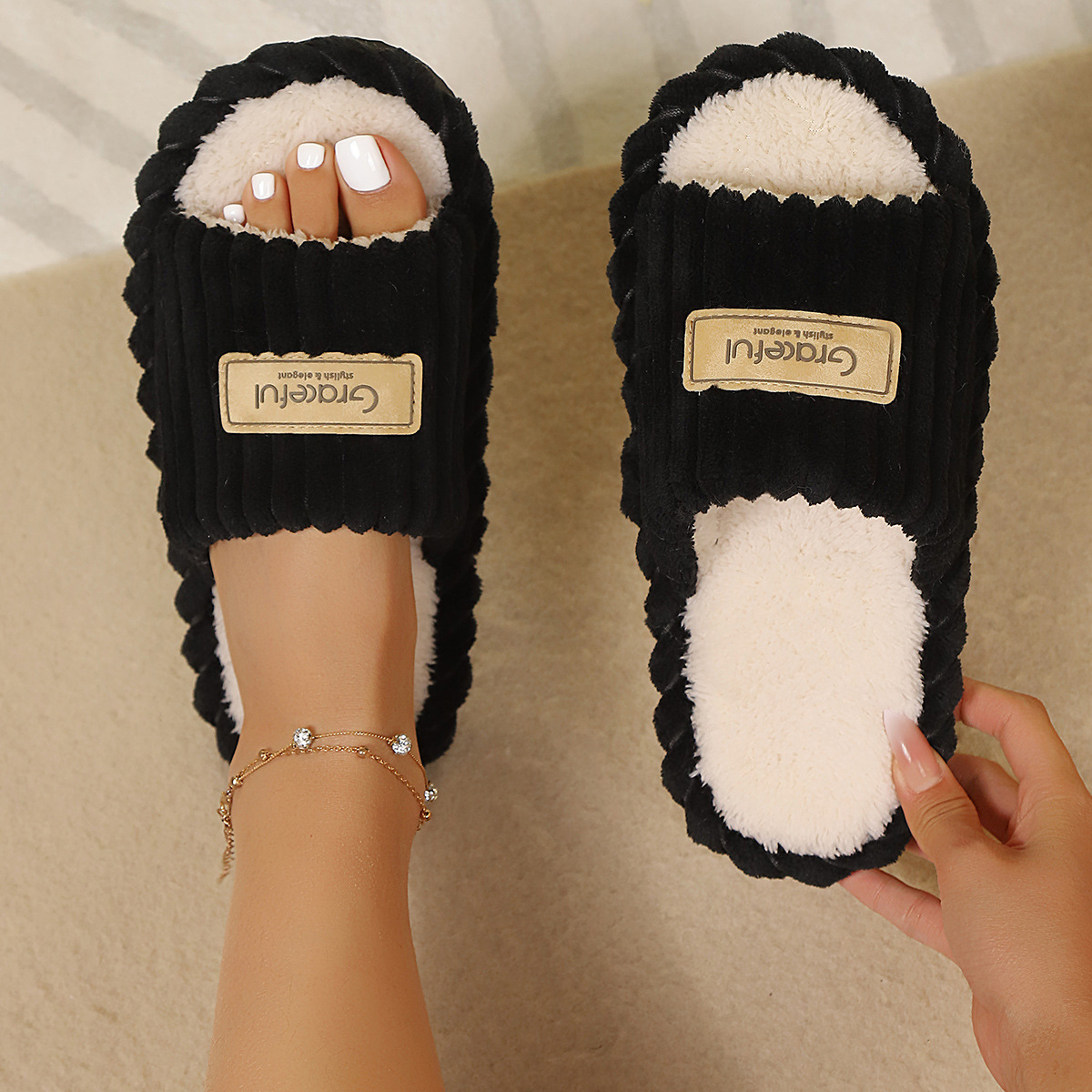 Muebles zapatos de algodón interior abierto cuatro estaciones zapatillas de lana transfronterizas TEMU antideslizante de fondo grueso para el hogar zapatillas de algodón peludo