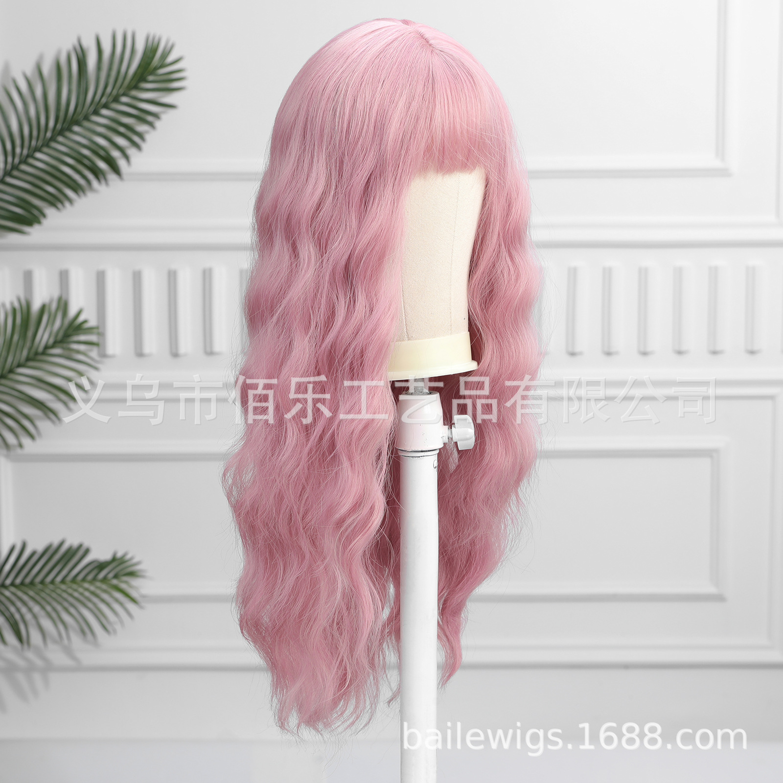 Transfronterizas pelucas rosa cabello largo rizado cabello de fibra química cabello de mujer al por mayor en stock