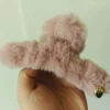 Коралловый розовый (плюшевый зажим из меха норки)