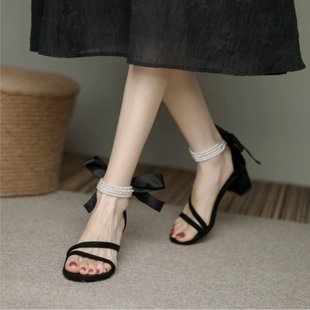 Niche Strap High Heel Sandals Women's Thick Heel 2025 Summer New French Pearl Sandals Women's Mid Heel Bridesmaid Shoes