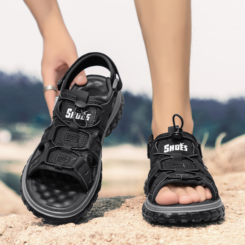 2024 새로운 남성 야외 스포츠 샌들 여름 통기성 경량 샌들과 슬리퍼 캐주얼 비치 슈즈 남성 신발