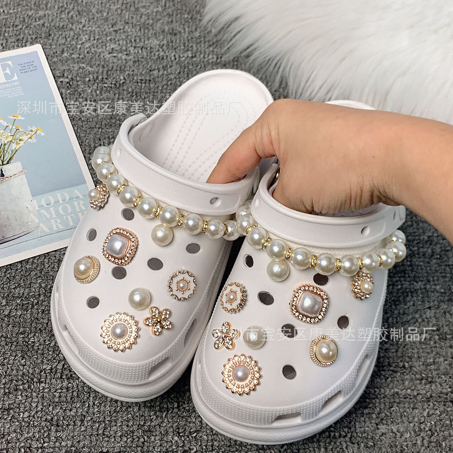 K147-small 다섯 잎 꽃 작은 해바라기 세트 모조 다이아몬드 진주 체인 (신발 제외)