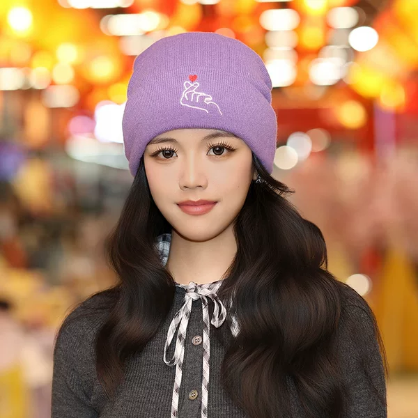 Cross-Border Popular Heart-Shaped Beanie Hat for Men and Women, Korean Style Embroidered Rolled-Edge Knit Hat, Autumn and Winter Trendy Couple Fashion Magic Headscarf