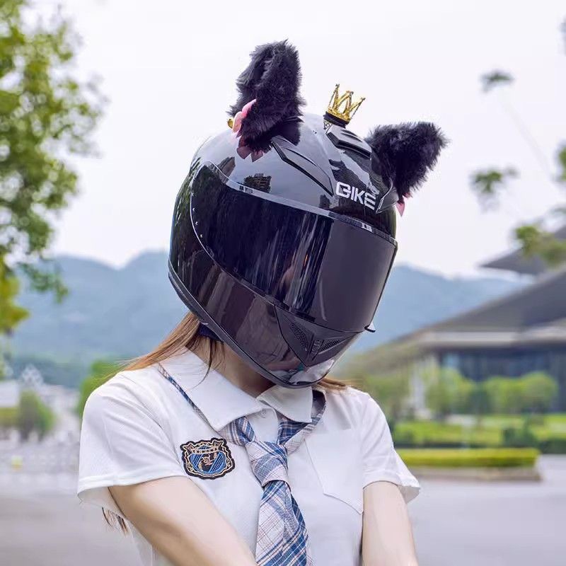 Nuevo casco de motocicleta certificado 3C estándar nacional para hombres, casco cálido Bluetooth de marea nacional para hombres, esquina de personalidad de celebridad de Internet de cuatro estaciones