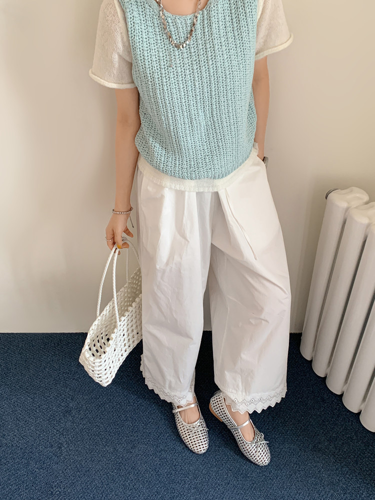 Sandal nữ quai chữ V đế bệt kiểu Pháp, mũi tròn, quai dệt nơ rỗng — vàng, trắng, bạc chi tiết 16