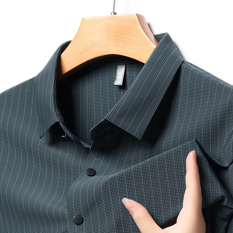 Camisa sin costuras para hombres Primavera y otoño Nueva solapa a rayas camisa de manga larga de negocios jóvenes y de mediana edad sin planchar ropa superior para hombres