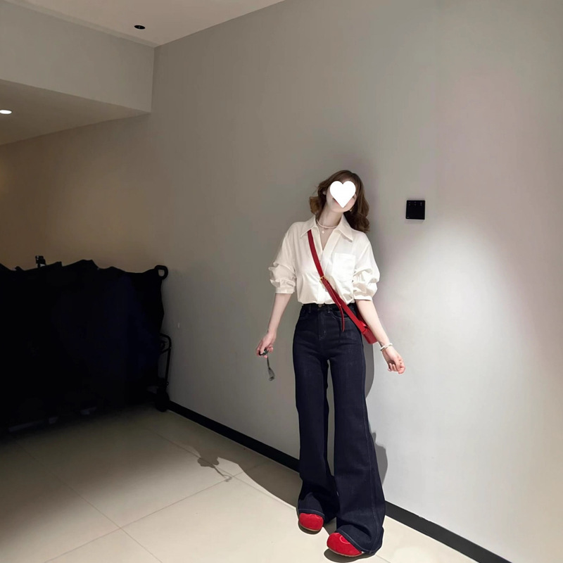 White V-Neck Right Shoulder Short-Sleeved Shirt for Women Summer Loose Shirt + Dark Blue Bootcut Denim Pants Suit