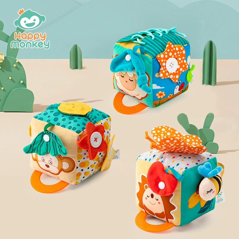 Развивающая игрушка для обучения одеванию кубики-погремушки