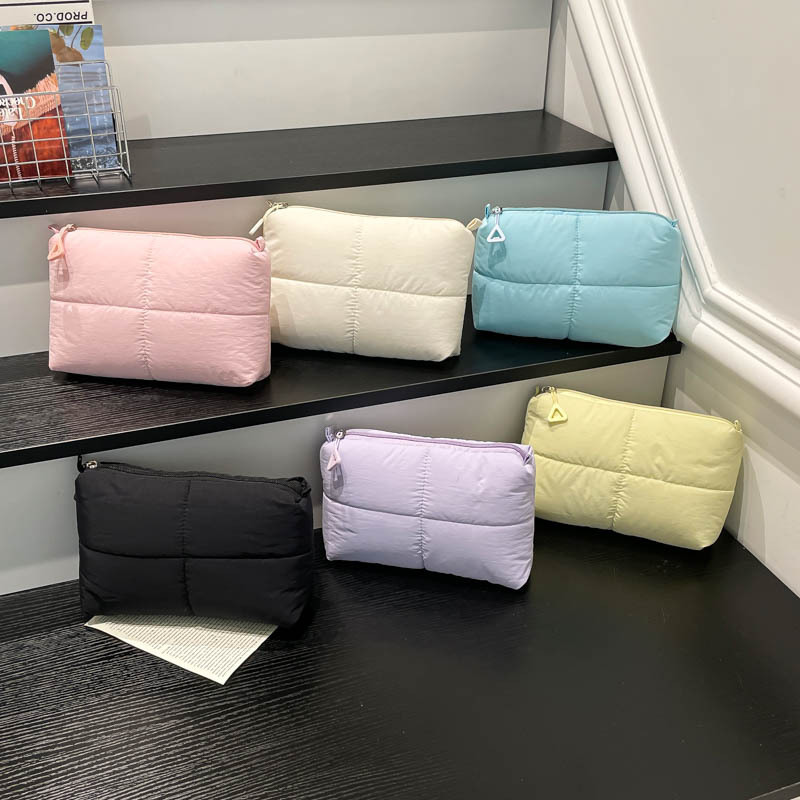 Cross-Border Travel Soft Cosmetic Bag Quilted Cosmetic Bag Travel Toiletry Bag down Fabric Waterproof Toiletry Storage Bag