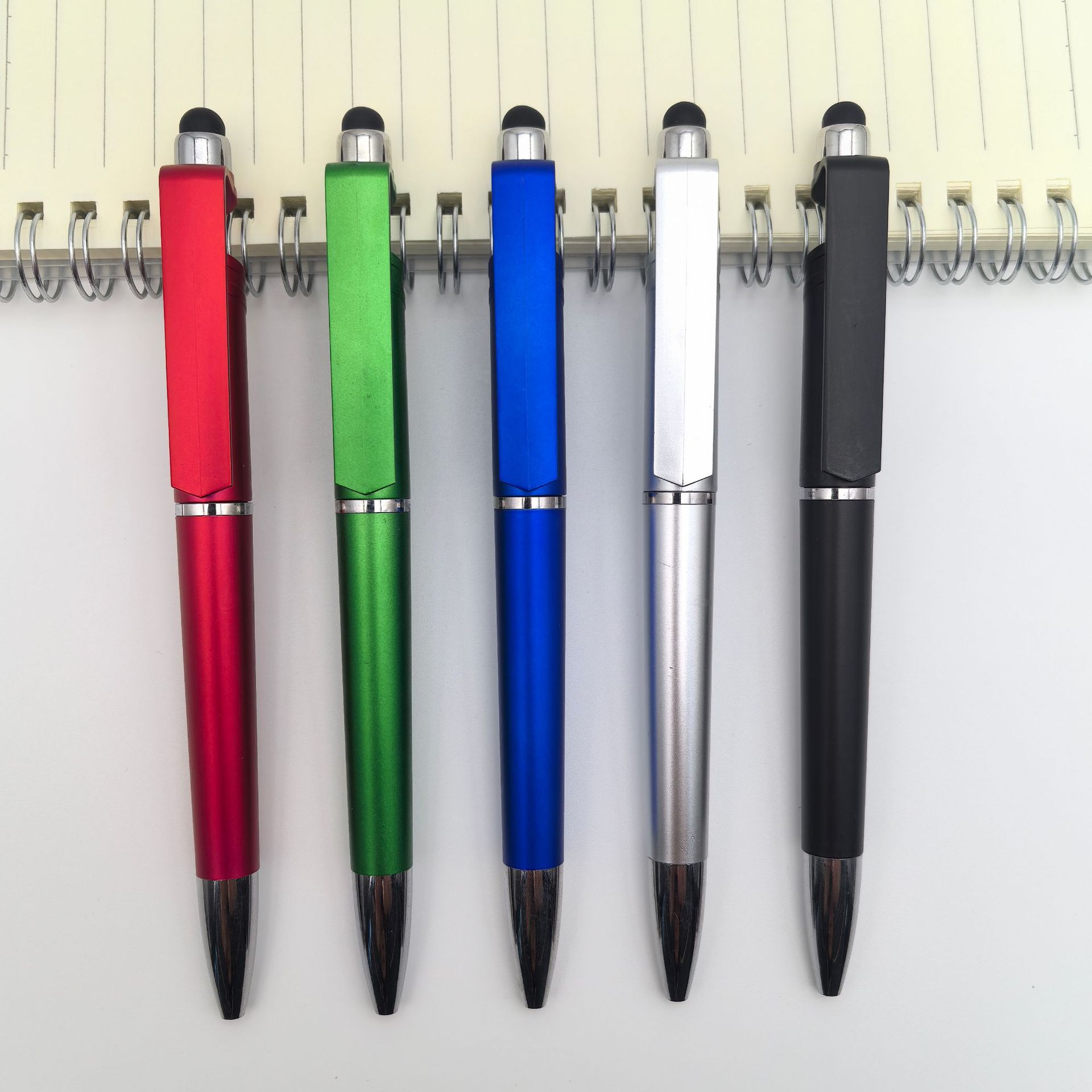 Bolígrafo publicitario mayorista multifuncional soporte de teléfono móvil de plástico bolígrafo publicitario promocional regalos bolígrafo