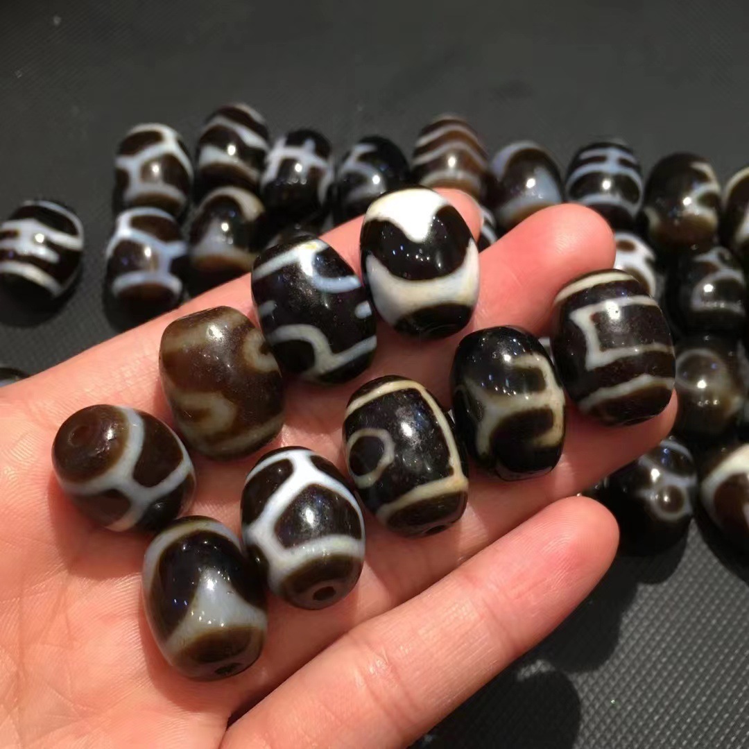 藏傳瑪瑙天珠批發 達絡虎牙天珠鎖骨鏈墜瑪瑙天珠項墜手鍊DIY