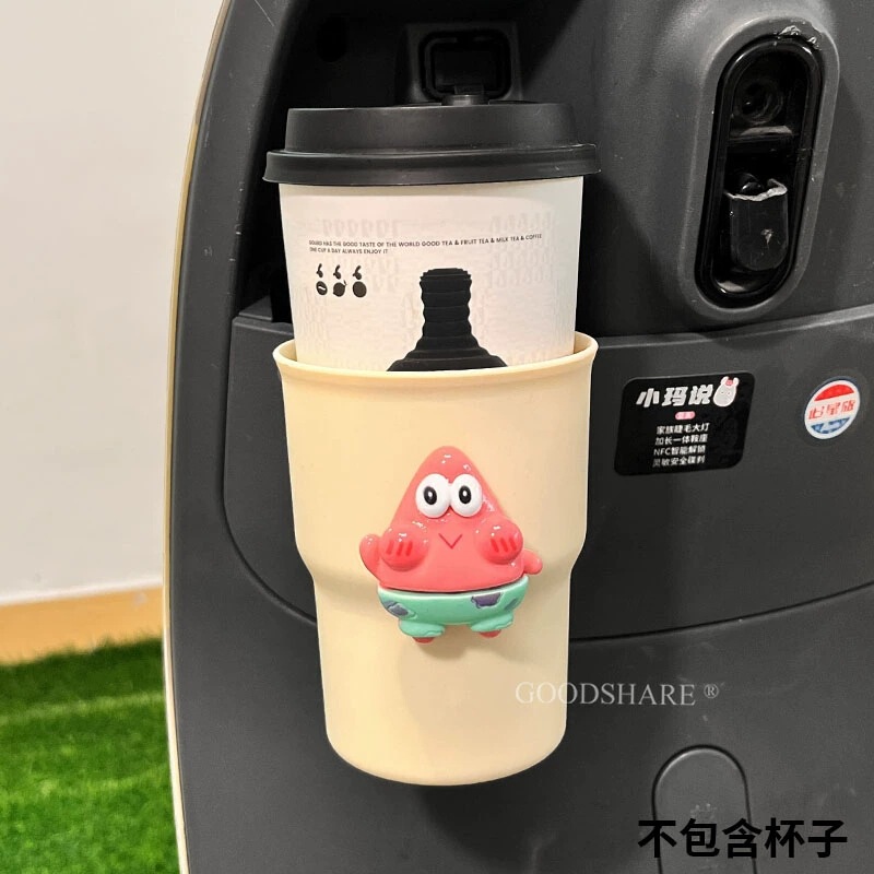 電気自動車ウォーターカップホルダー、パンチフリー、ぶら下げ式、手ぶれ防止、かわいい漫画クレヨンしんちゃんバッテリーカーカップホルダー収納アーティファクト|undefined