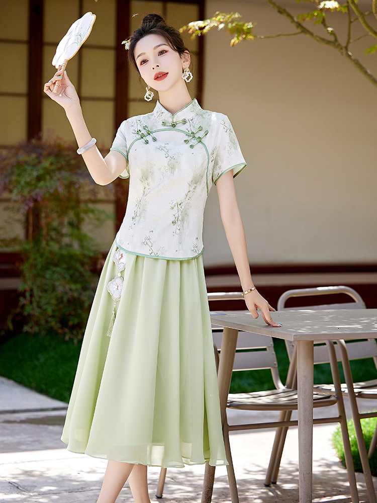 Bộ áo kiểu Trung Quốc mới và váy dài vừa phải hai mảnh mùa hè AH2438 — Màu hồng, Màu xanh lá