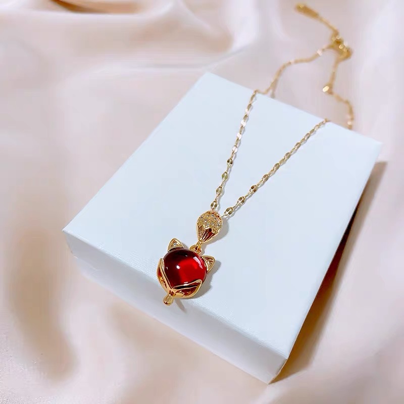Collana con ciondolo pixiu per donna in acciaio titanio versatile_voghion.com