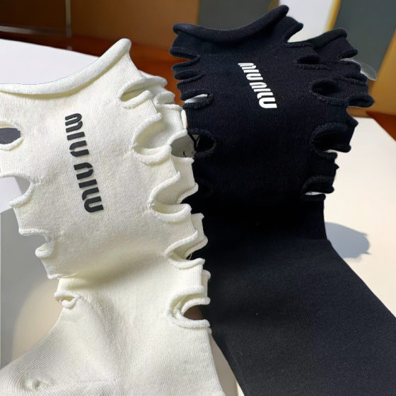 All-Net Hot-Selling Hole Fishbone Socks Summer Lightweight Sweat Absorbing Women's Letters Hollow Hole Socks Personalized Mid-Tube Socks