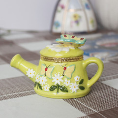 外国貿易は欧米の陶磁器の工芸品の宝石の首飾りの箱を輸出して、創意的な家庭の置物の手描きの陶磁器の収納の箱