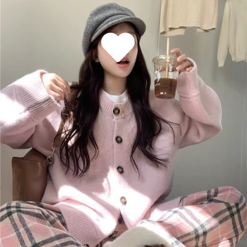 韩剧穿搭套装秋冬温柔气质慵懒风毛衣开衫格子裤阔腿长裤两件套女|undefined