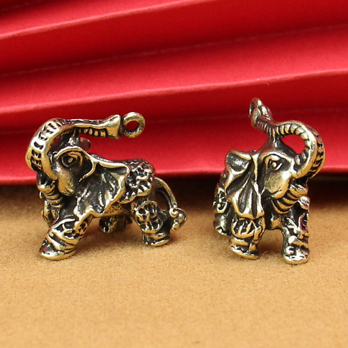 Brass Elephant Solid Car Keychain Pendant Hook Charm Handle Piece Small Elephant Creative Ornament Micro Engraving Play Piece