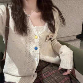 2025春季新款女 蕾丝拼接针织开衫 外搭米杏色软糯感俏皮简约毛衣