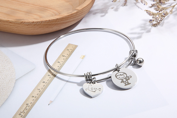 Fashion Simple Retractable Stainless Steel Heart-shaped Couple Bracelet display picture 1