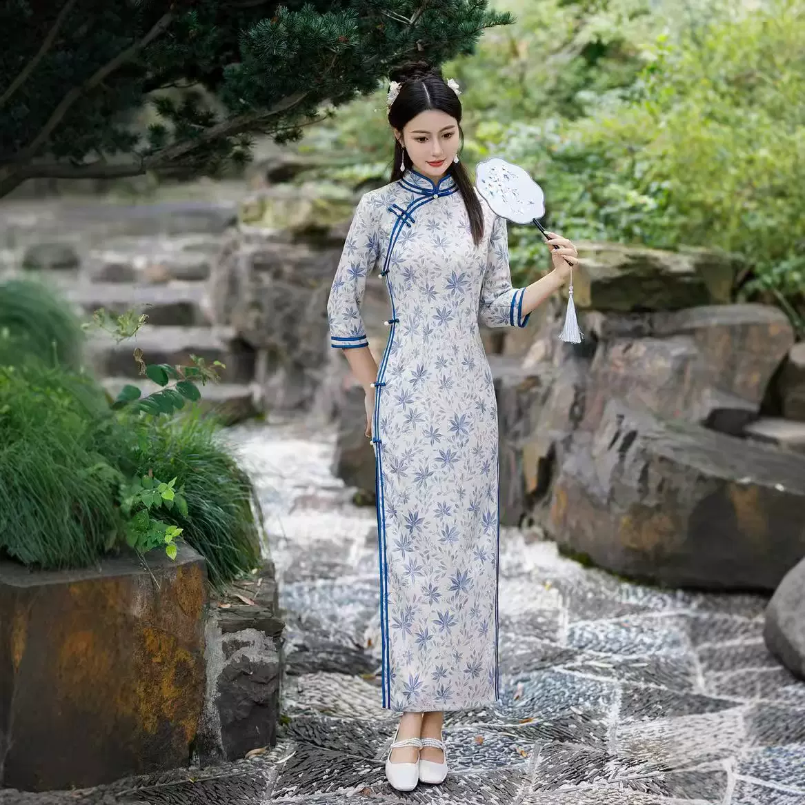 传统长款改良旗袍新款2025新款秋装年轻款女复古修身中袖日常可穿