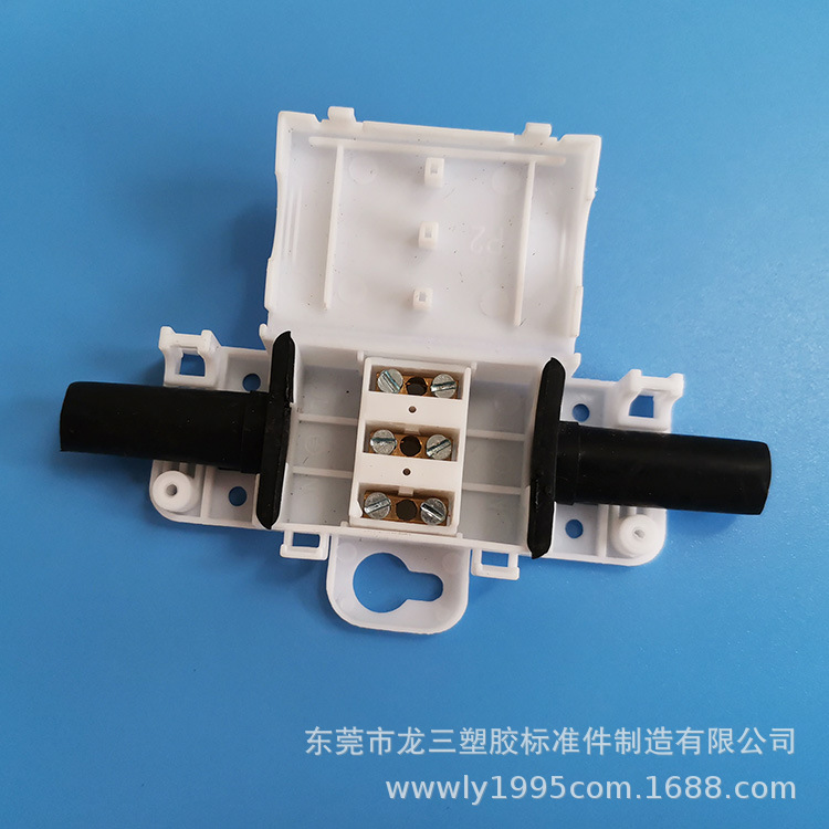 龙三厂家供EJE2318防水接线盒双压线接线盒浴室镜前灯IP44防水盒