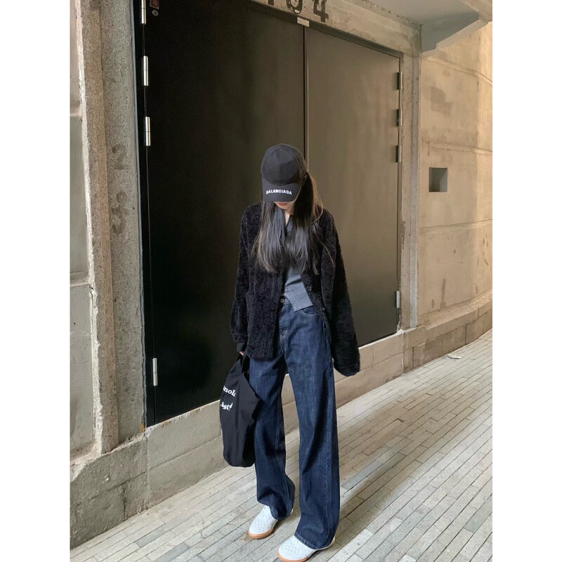 Dark Blue Primary Color Selvedge Denim Casual Classic Hip-Covering Slimming Look Straight Mid-High Waist Jeans Pants Casual and Versatile Dark Blue Primary Color Selvedge Denim Casual Classic Hip-Covering Slimming Look Straight Mid-High Waist Jeans Pants Casual and Versatile
