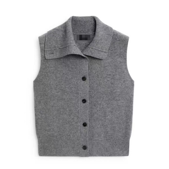 BM&MD&ZA new autumn collection: casual-style knitted vests for women