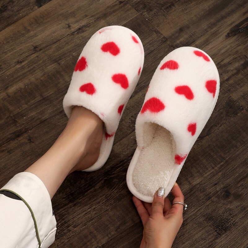 Factory direct supply cross-border love cotton slippers soft, comfortable and refreshing cute warm slippers wholesale Baotou cotton slippers