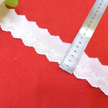 新款棉布小花刺绣蕾丝布料棉线雕孔服装花边厂家批发绣花女装辅料