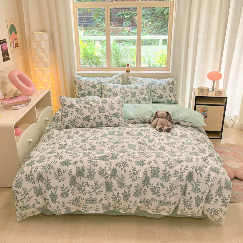 Cuerpo de algodón de cuatro piezas de amor, cama de cama, cama de cama, dormitorio de estudiantes, ropa de cama de tres piezas.