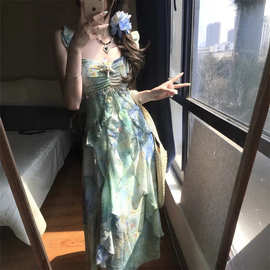 复古温柔风油画晕染吊带连衣裙女装夏季新款荷叶边设计感显瘦长裙