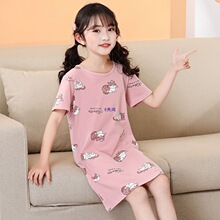 Ůͯ˯ȹ���޶����ļ��д�ͯŮ��˯�¿��{�Ҿӷ��B��ȹ�H���b����