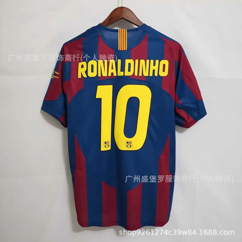 サッカーのリーグ・マジョールの巨人、バルセロナの19番、アマール・ベティス、パリ・サンジェルマンのユニフォーム、デンベレのサッカーユニフォーム|undefined