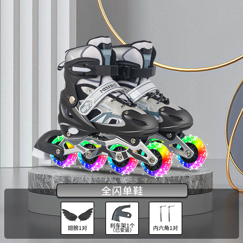 멋진 검정색 풀 플래시 신발 한 켤레