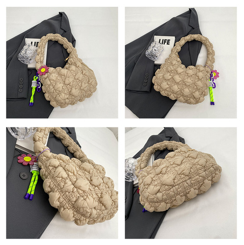 Fashionable pleated cloud bag women's niche casual dumpling bag 2024 new puff bag Korean version single shoulder armpit bag
