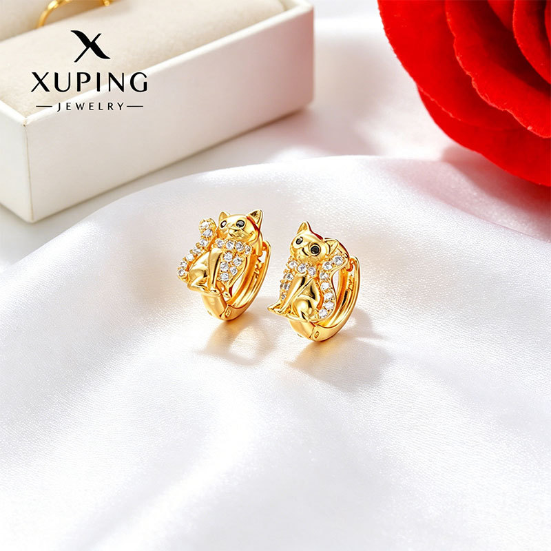 Xuping comercio exterior de moda transfronteriza ligera de lujo artificial gemas aretes de zorro pendientes de nicho diseño temperamental orejas para mujeres
