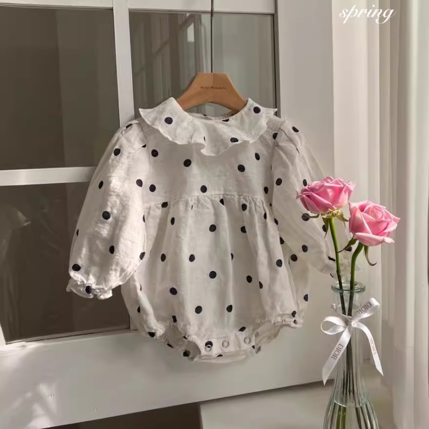 Ropa de bebé primavera y verano 2024 nuevos productos de ropa infantil coreana de niñas onduladas abrigo