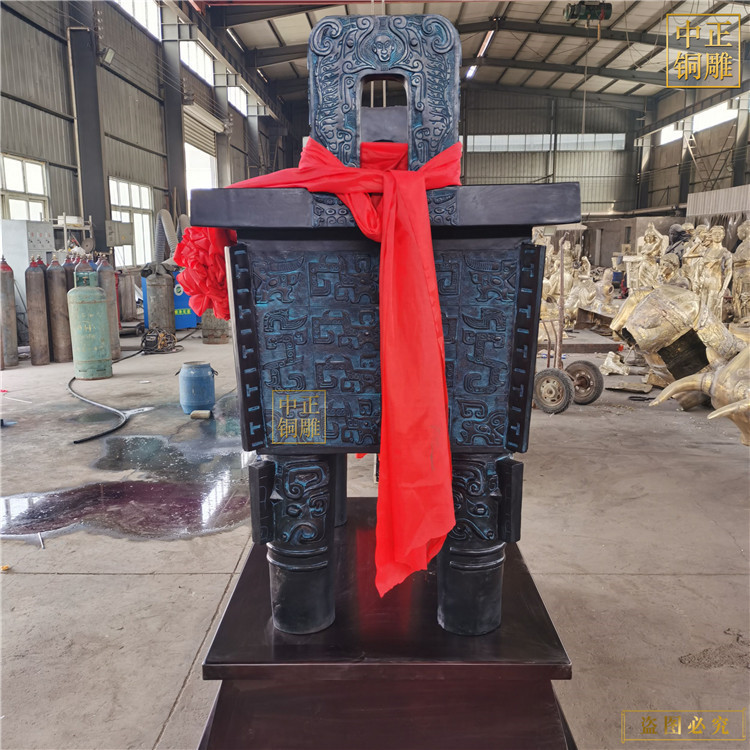 3米兽面纹铜鼎生产厂 厂家设计制作小型铜鼎 5米兽面纹铜鼎生产厂