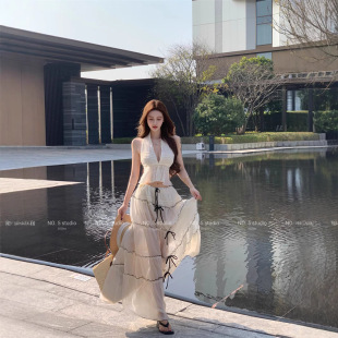 Vacation Style Outfit Set Pure Desire Beautiful Back V-Neck Halter Vest Women's Summer Mesh High-Waisted Skirt Two-Piece Set