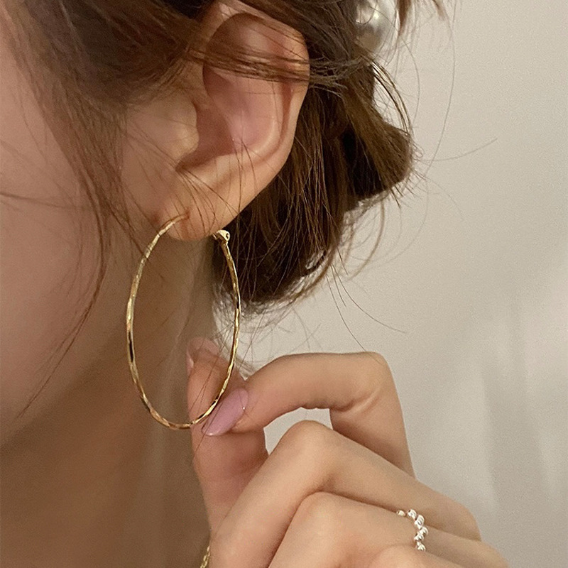 All-match plain hoop large earrings niche design high-grade cold wind exaggerated large circle Korean copper plated real gold