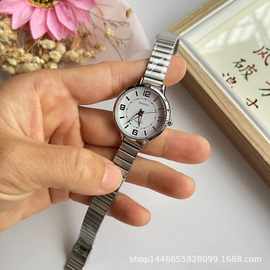 银色钢带链条复古女表小众轻奢简约初高中学生手表跨境批发货源